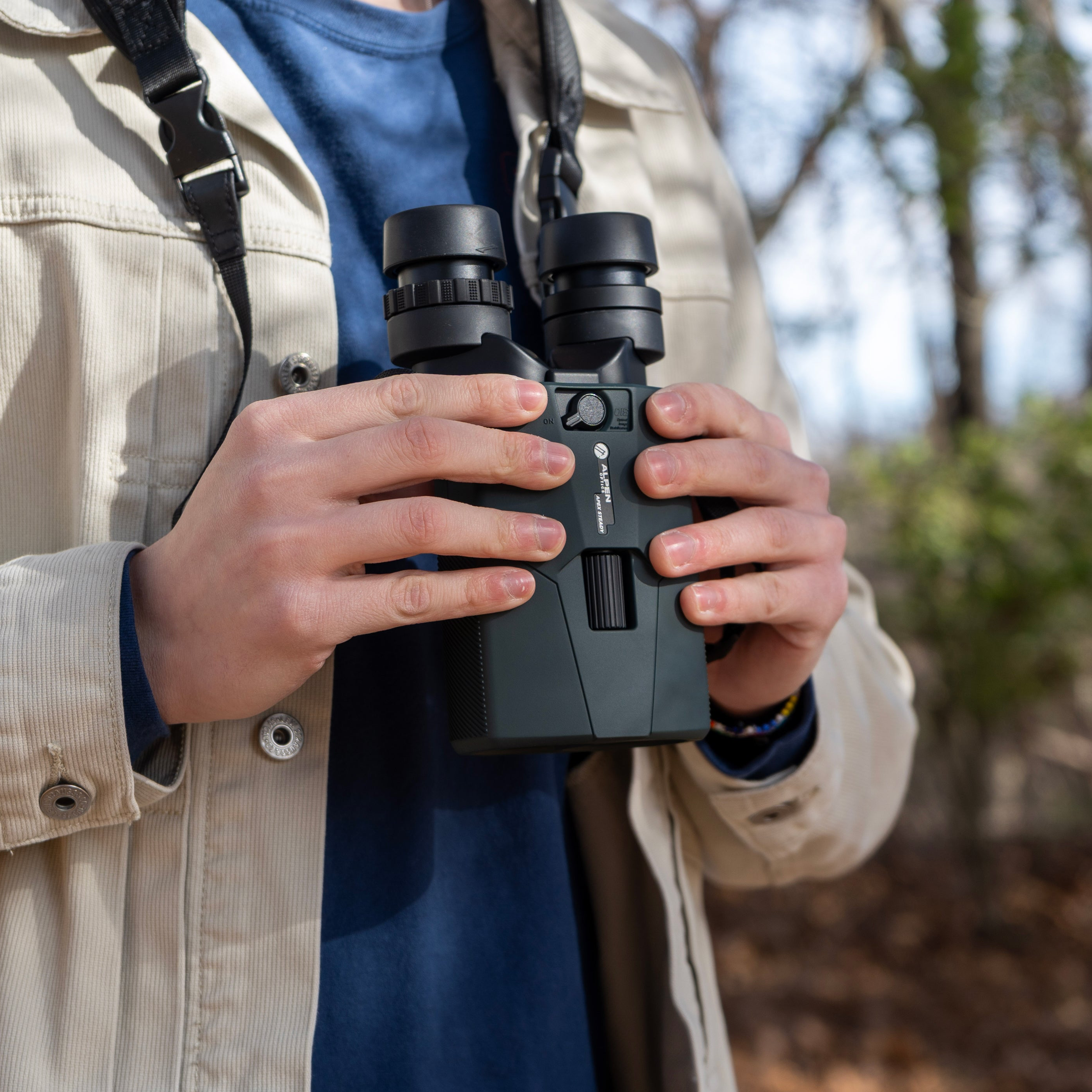 Apex Steady 20x42 HD Binoculars with Image Stabilization – Alpen Apex Steady 20x42 HD Binoculars with Image Stabilization – Alpen